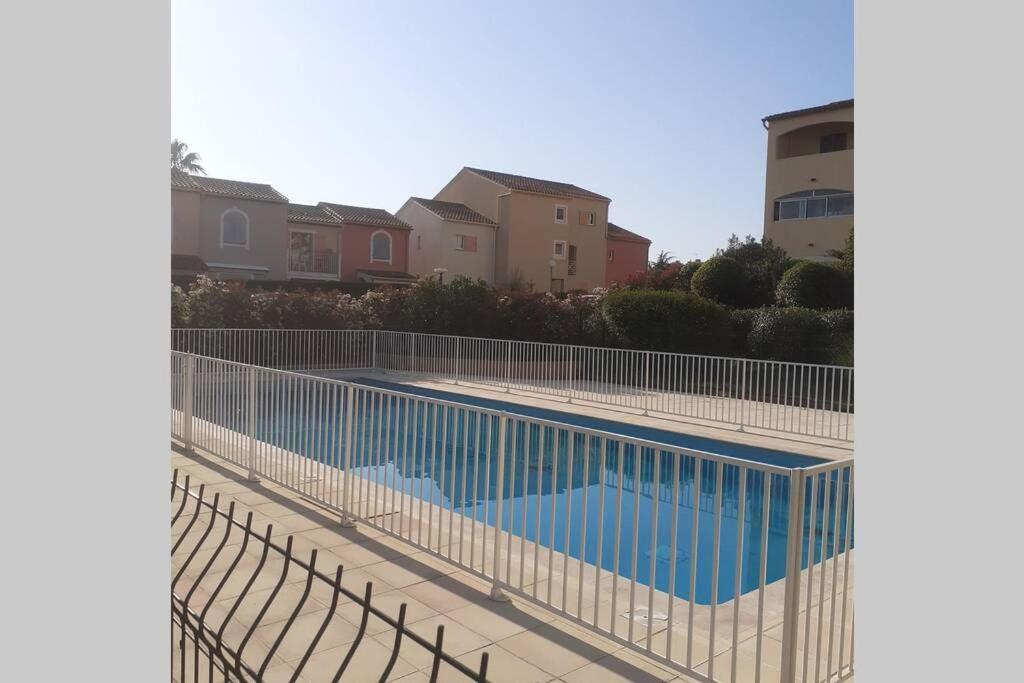 Appartement T2 à Croix Valmer Piscine Et Tennis *